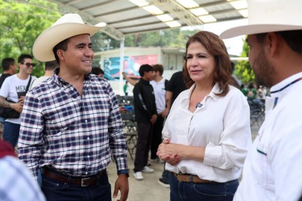 Fabiola Alanís destaca obras para el campo michoacano