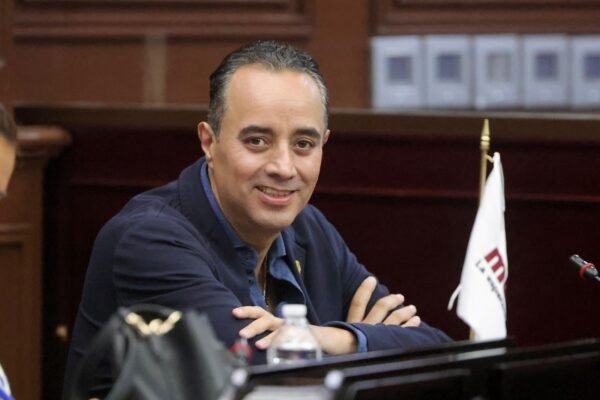 Juan Pablo Celis defiende reforma electoral contra narcopolítica