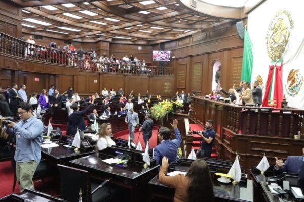 Congreso de Michoacán fortalece democracia con reforma electoral