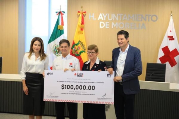 Alfonso Martínez arranca colecta de Cruz Roja en Morelia