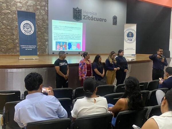 Carlos Torres Piña impulsa capacitación para atención a víctimas en 10 municipios