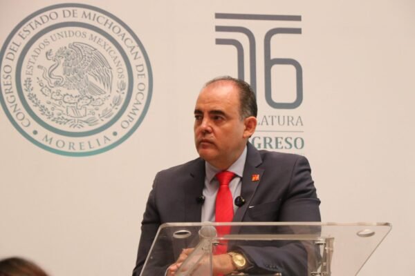 Baltazar Gaona exige disculpa pública a Movimiento del Sombrero por actos violentos en Congreso