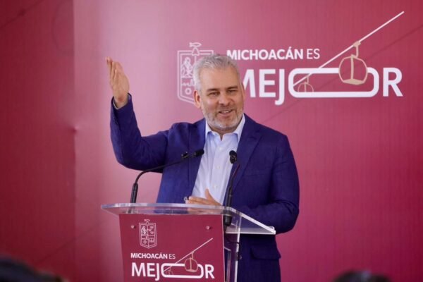 Alfredo Ramírez Bedolla celebra reforma para frenar narcocandidaturas en Michoacán