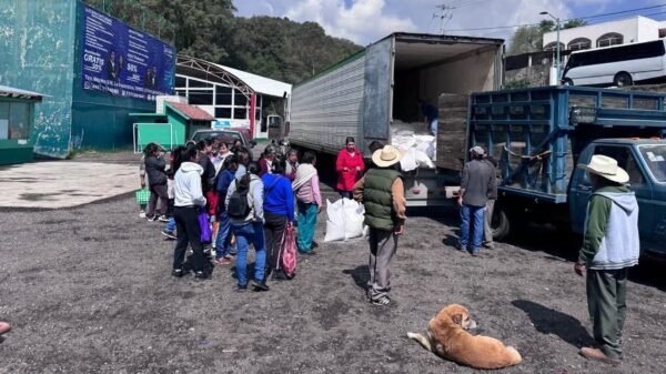 Sader entrega 7.8 toneladas de minerales orgánicos en Tlalpujahua