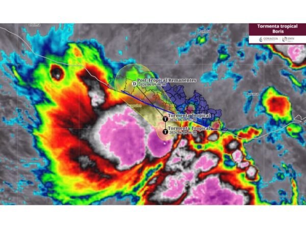 Tormenta tropical Boris genera alerta por lluvias torrenciales en el Pacífico mexicano