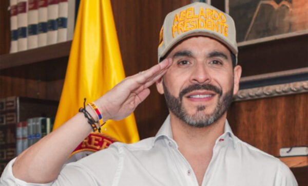 Abelardo de la Espriella gana el preconteo en las elecciones de Colombia