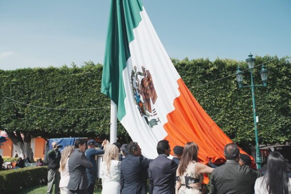 Zitácuaro inicia celebración de los 500 años de su fundación con izamiento de bandera