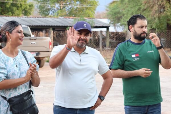 Fernando Ocampo visita comunidades Las Parotas de Brasil y Los Otates en Tuzantla