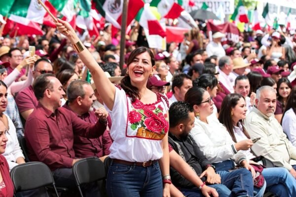 Gabriela Molina destaca derogación de ley de Usicamm en Michoacán