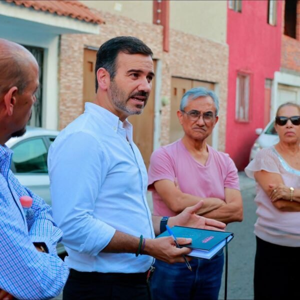 Yankel Benítez visita Santiaguito para atender demandas vecinales en Morelia