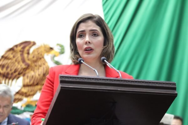 Brissa Arroyo propone perder patria potestad a personas condenadas por violencia familiar