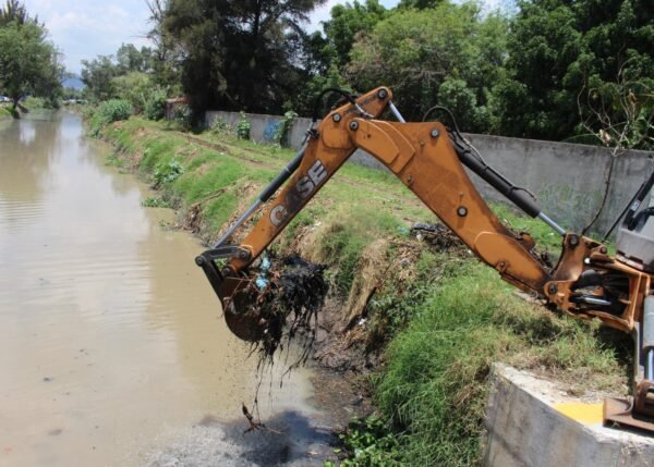 Gobierno de Morelia retira 40 toneladas de basura del Dren Arroyo de Tierras