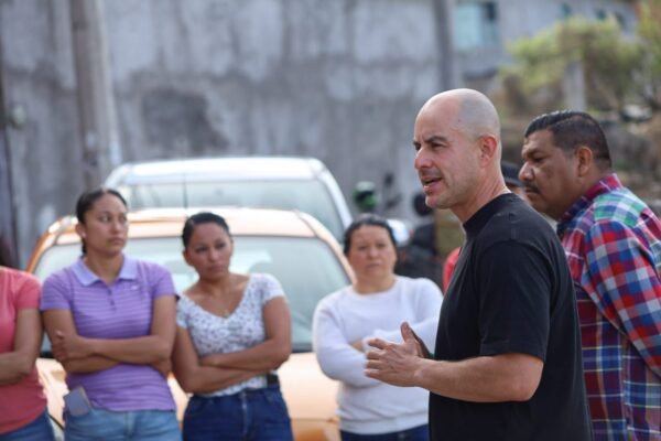 Adolfo Torres refrenda compromiso de atención directa con vecinos de El Durazno
