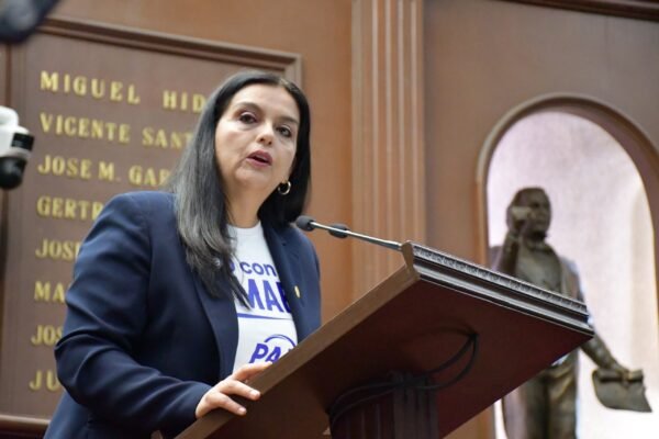 Tere Herrera propone justicia más humana e incluyente para niñas y niños en Michoacán
