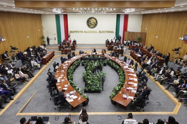 INE: solo organizaciones con respaldo ciudadano podrán obtener registro como partido nacional