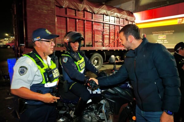 Yankel Benítez encabeza operativo de orden en Central de Abastos de Morelia