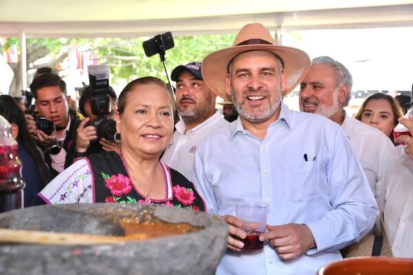 Alfredo Ramírez destaca promoción de gastronomía michoacana en Jalo Futbolero