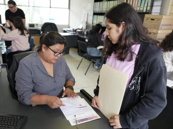Último día para registrarse en Universidad Rosario Castellanos en Michoacán