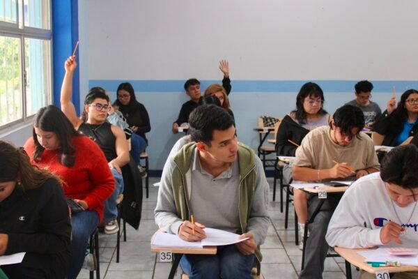 Cobaem ofrece bachillerato sabatino en dos años para mayores de 20 años en Michoacán