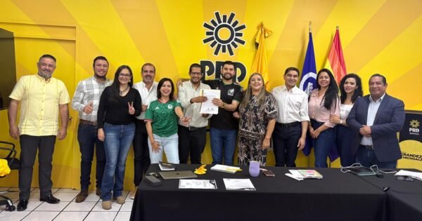 Conrado Paz es ratificado como coordinador de bancada del PRD en Michoacán