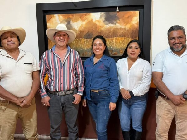 Gobierno de Quiroga coordina con Sader proyectos para el campo