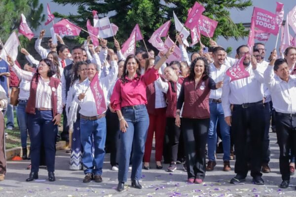 Gabriela Molina anuncia primer lugar nacional en entrega de libros de texto en Michoacán