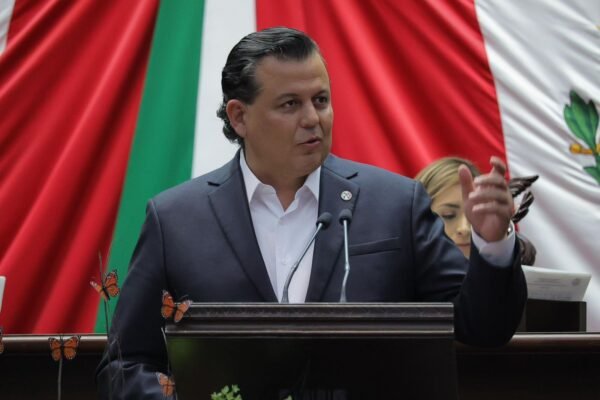 Memo Valencia propone incluir a ambientalistas como defensores de derechos humanos en Michoacán