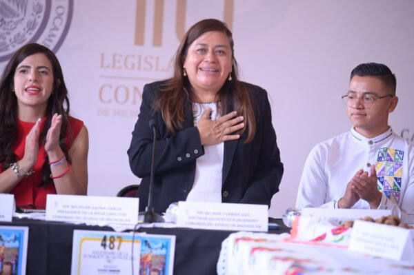Belinda Iturbide presenta actividades por 487 aniversario de Santa Fé del Río