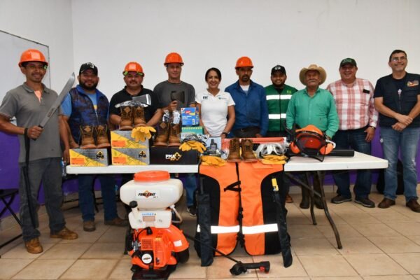 Gobierno de Morelia equipa brigadas forestales en Atécuaro y Santiago Undameo