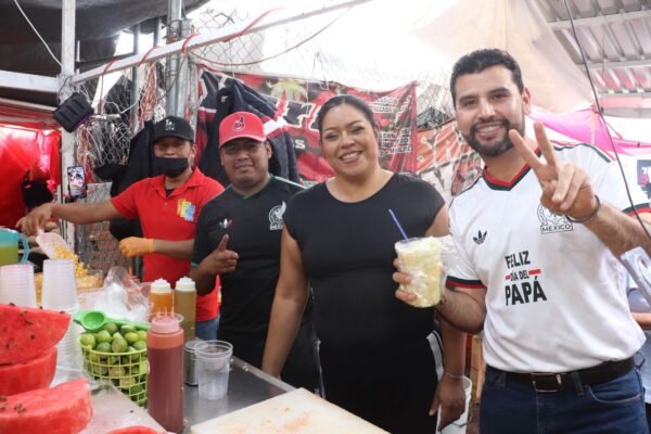 Octavio Ocampo recorre Mercado Independencia para escuchar a comerciantes en Morelia
