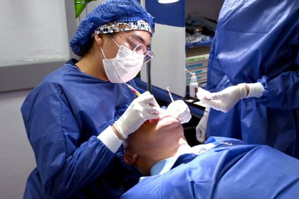 Clínica Poniente de Morelia atiende jornada de salud bucal con servicios gratuitos