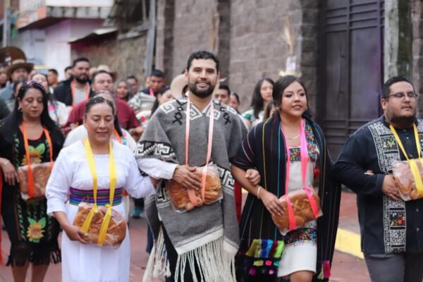 Octavio Ocampo destaca a pueblos originarios como base de la grandeza de Michoacán