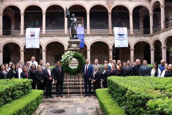 Adrián Cedillo destaca crecimiento de certificación médica en Michoacán