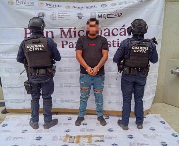 SSP detiene a objetivo delincuencial en Los Reyes con droga y cartuchos