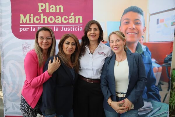 Gabriela Molina destaca primer lugar nacional en combate al rezago educativo en Michoacán