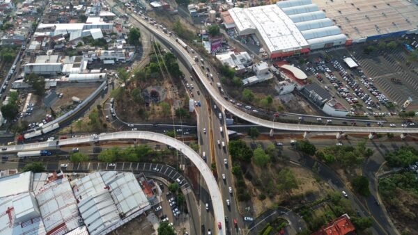 Rogelio Zarazúa destaca reducción del 30% en tiempos de traslado con Distribuidor Monarca