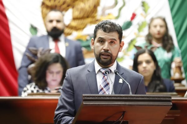 Octavio Ocampo propone reforma para fortalecer legítima defensa en hogares y negocios en Michoacán
