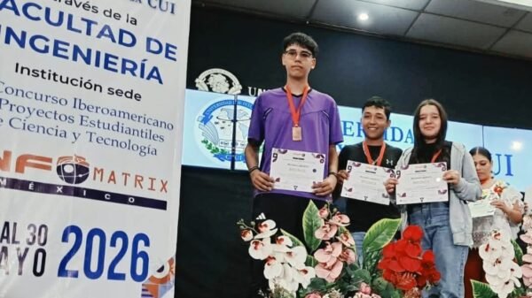 Estudiantes del Cecytem obtienen oro y bronce en Infomatrix Nacional