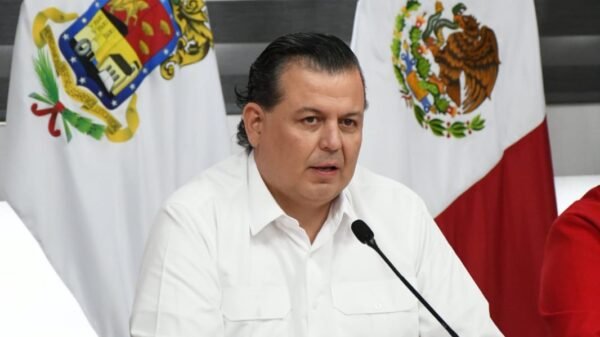 Memo Valencia condena narcocorrido en Congreso y critica a Morena