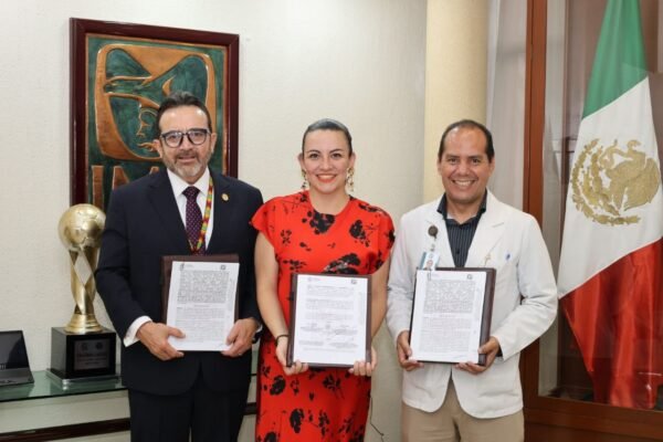 Sedebi e IMSS firman alianza para apoyar a mujeres y niños con cáncer en Michoacán