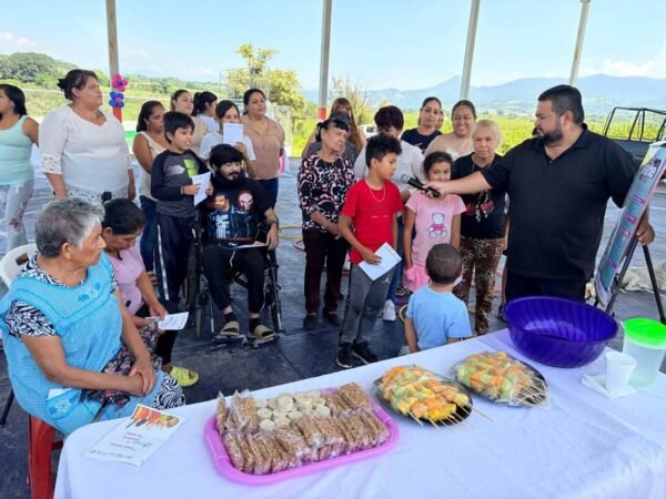 DIF Juárez promueve alimentación saludable en Santana y Parícuaro con ferias educativas