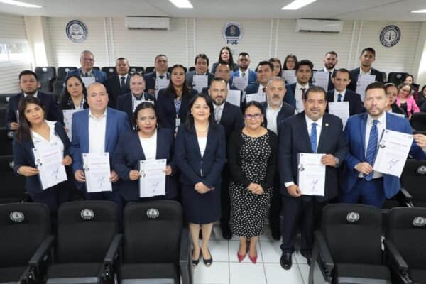 FGE certifica a 24 facilitadores en mecanismos alternativos de solución de controversias