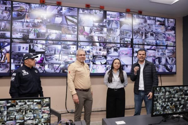 Bedolla supervisa seguridad del teleférico de Uruapan con 206 cámaras conectadas al C5