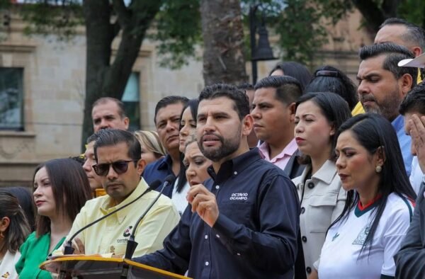 Octavio Ocampo inicia foros ciudadanos por el agua en Tingambato