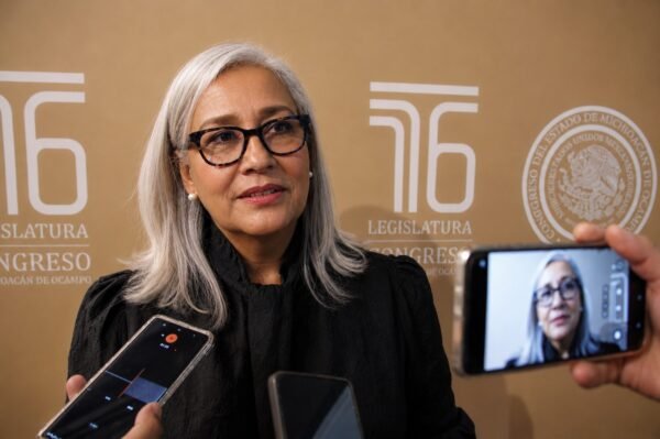 Emma Rivera llama a debate amplio y responsable sobre policías municipales