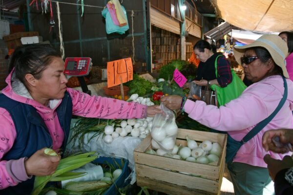 Canasta básica se mantiene en menos de mil pesos en Michoacán