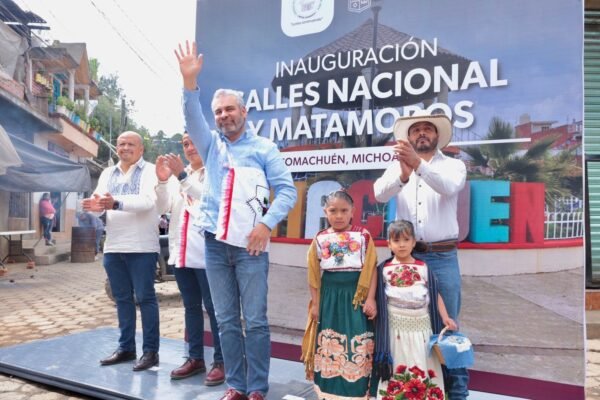 Bedolla reporta 52 comunidades con autogobierno en Michoacán