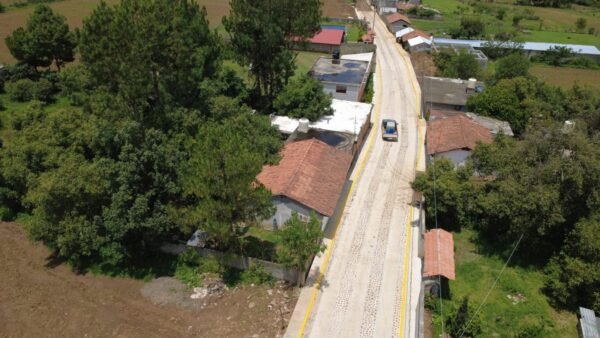 SCOP concluye vialidad en Tupátaro, Huiramba