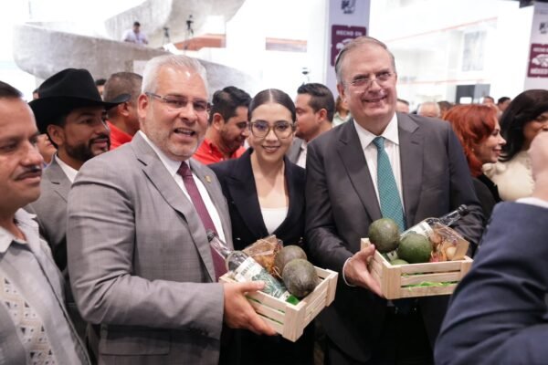 Alfredo Ramírez destaca liderazgo agrícola de Michoacán