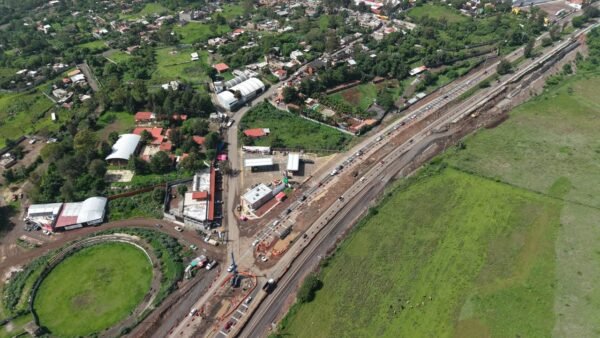 SCOP avanza en nuevo puente de Santiago Undameo en Morelia